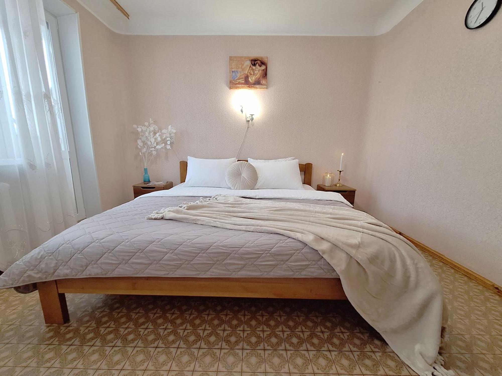 4 Ліжка З Балконом Документи Для Відряджень Мережа Alex Apartments Безконтатне Заселення 24-7 Poltava Bagian luar foto